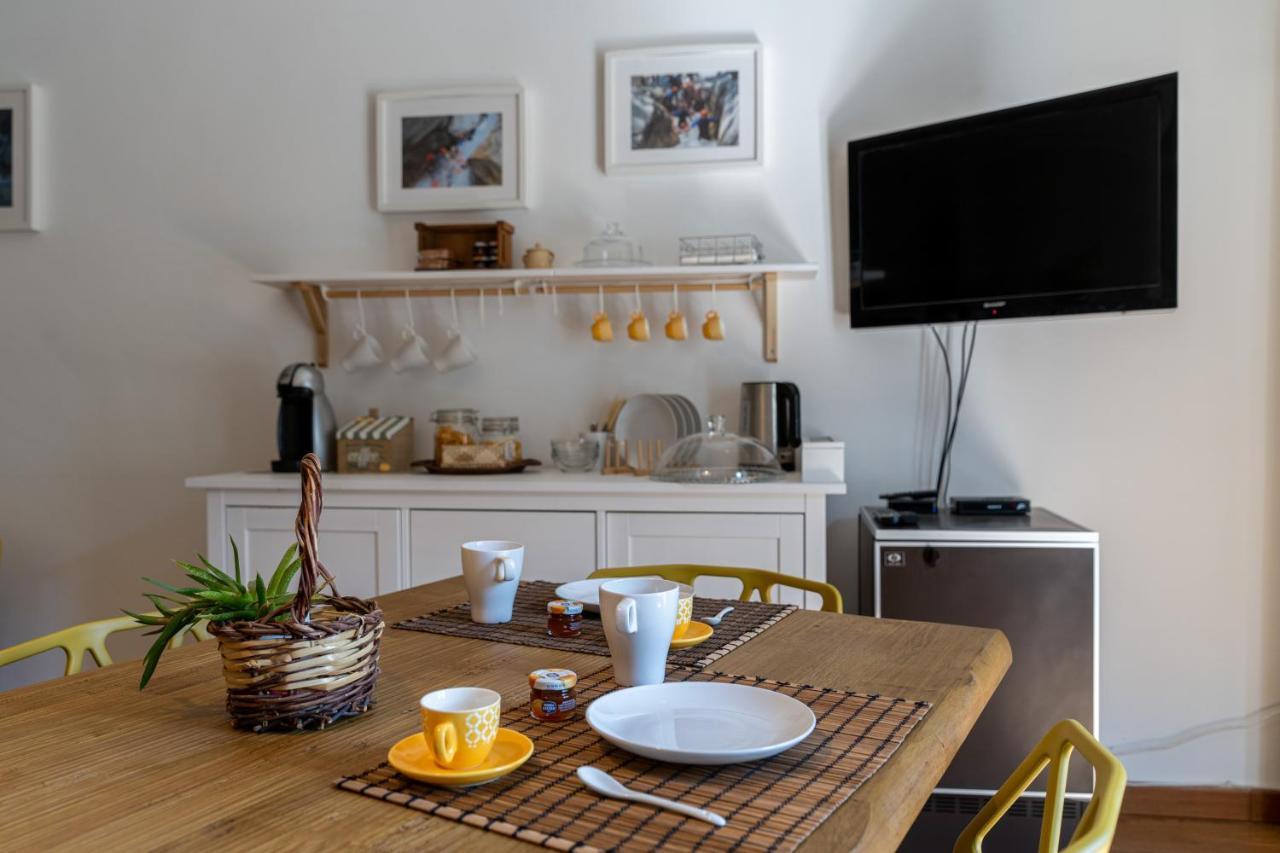 Casa Dell'Escursionista Bed & Breakfast Cerchiara di Calabria Екстериор снимка