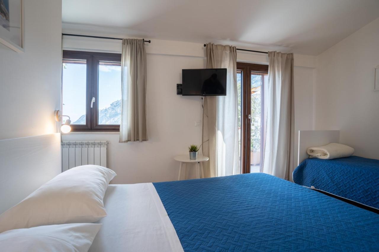 Casa Dell'Escursionista Bed & Breakfast Cerchiara di Calabria Екстериор снимка