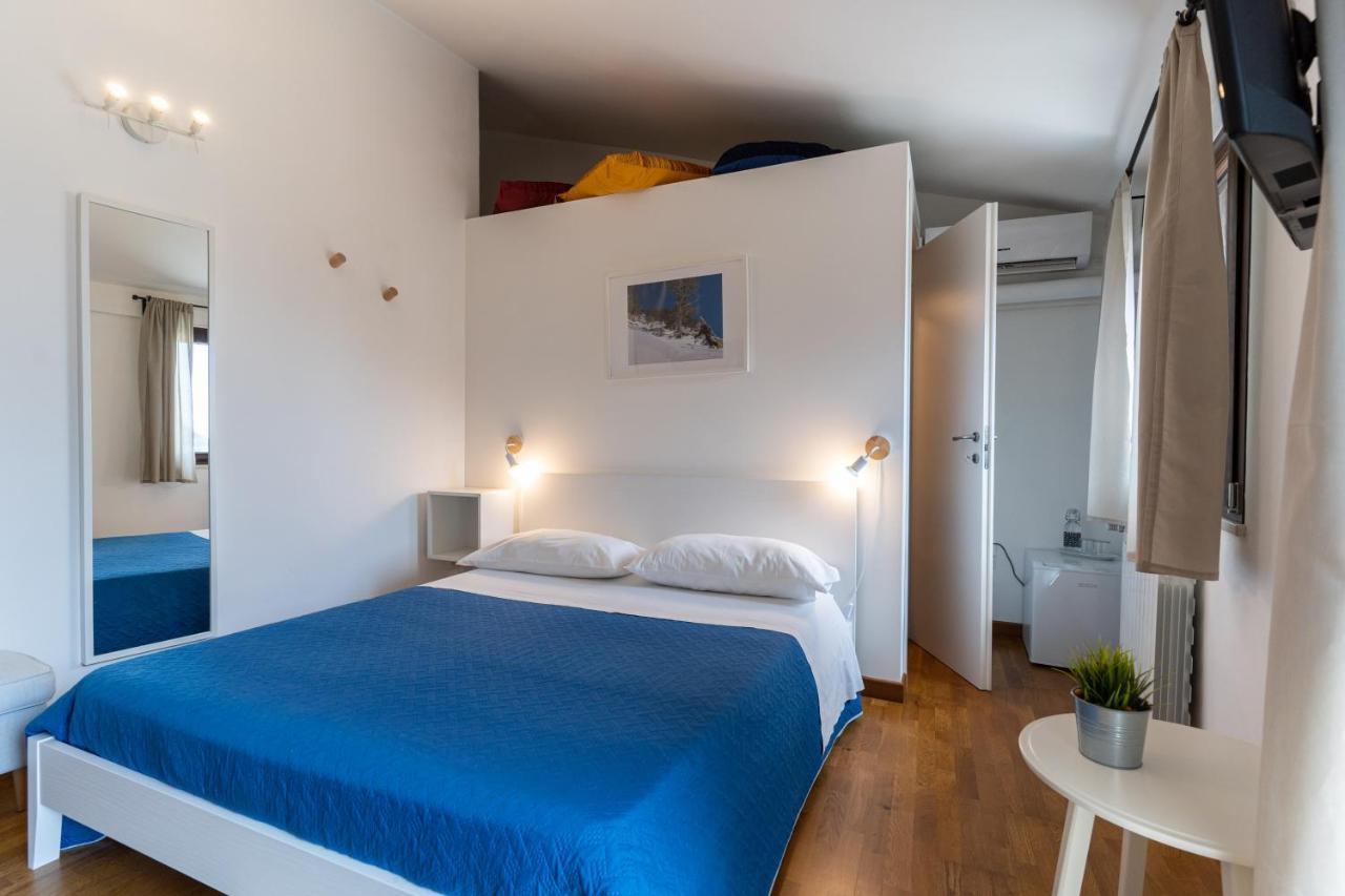 Casa Dell'Escursionista Bed & Breakfast Cerchiara di Calabria Екстериор снимка
