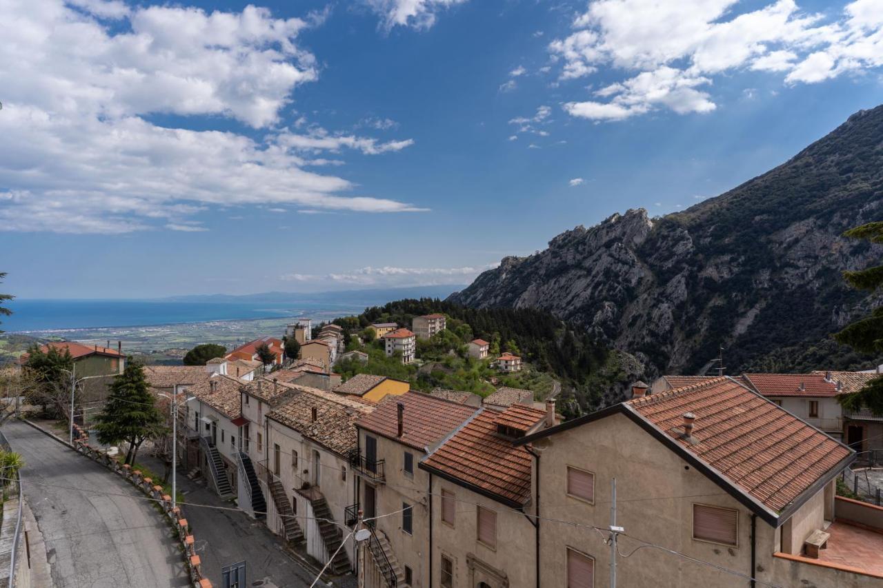 Casa Dell'Escursionista Bed & Breakfast Cerchiara di Calabria Екстериор снимка
